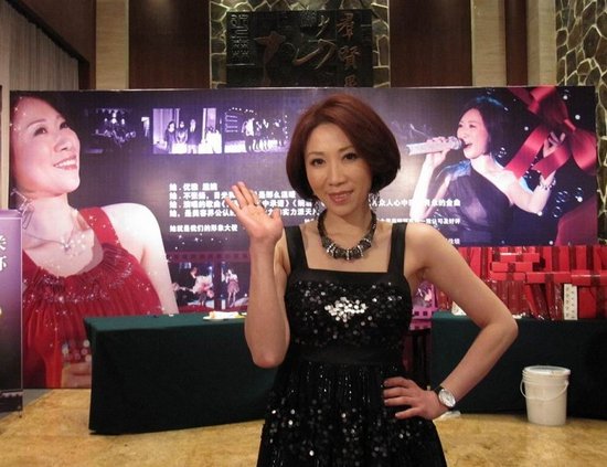 李翊君出場費多少錢？